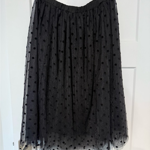 Banana Republic Black polka dot tulle midi skirt #polkadot #midi - Picture 1 of 2